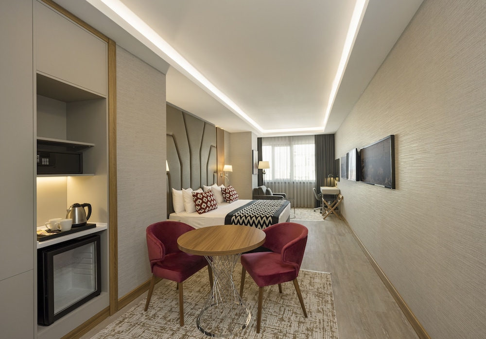 Ramada Encore by Wyndham Istanbul Sisli 14