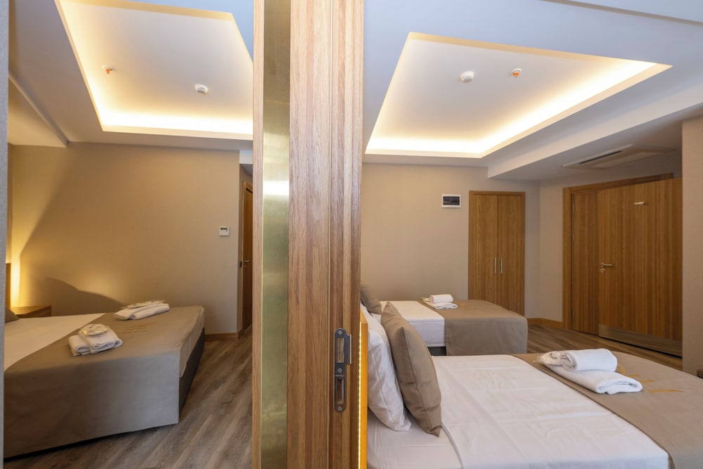 Hotel Ravi 16