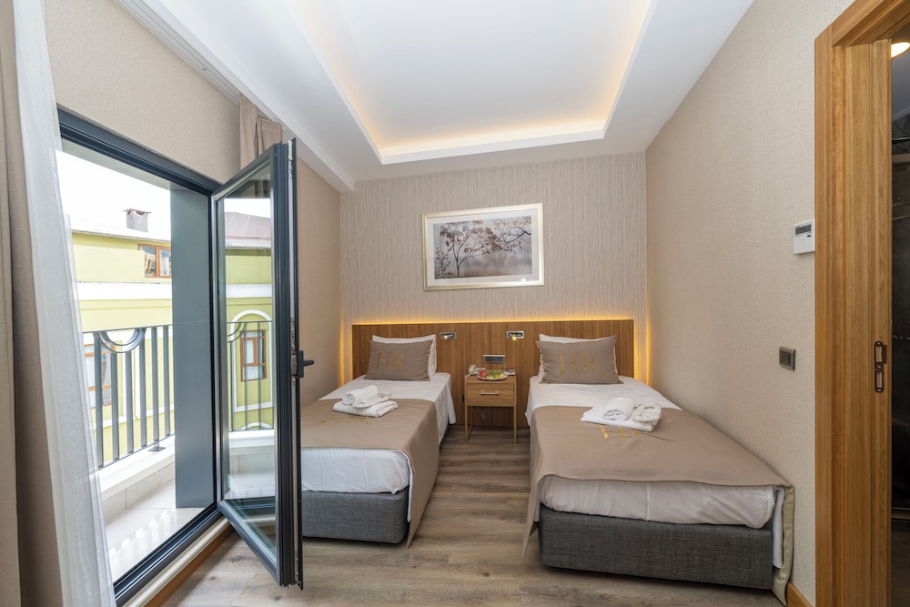 Hotel Ravi 21