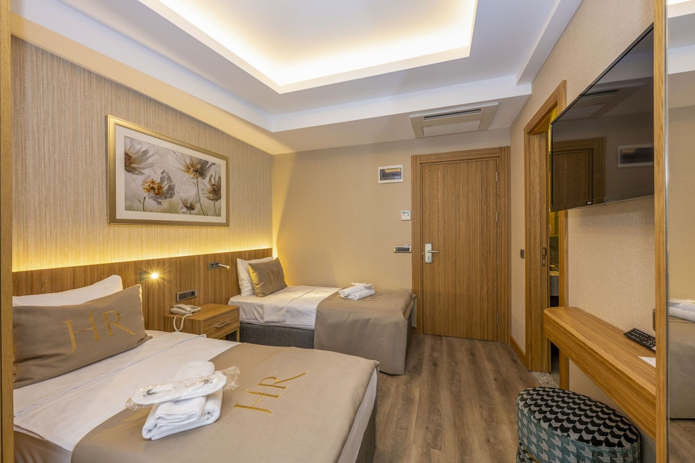 Hotel Ravi 22