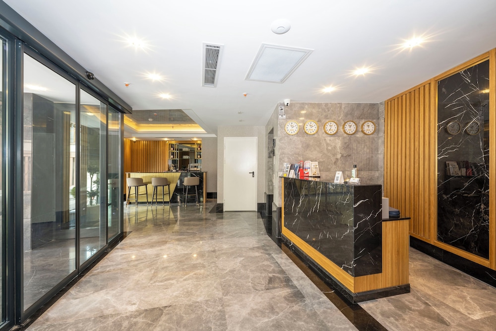 Hotel Ravi 2