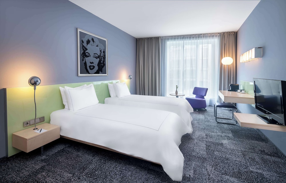 Park Plaza Berlin 12