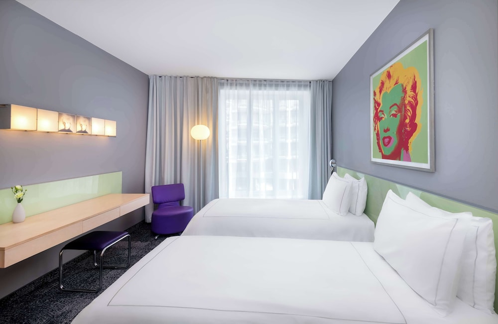 Park Plaza Berlin 8