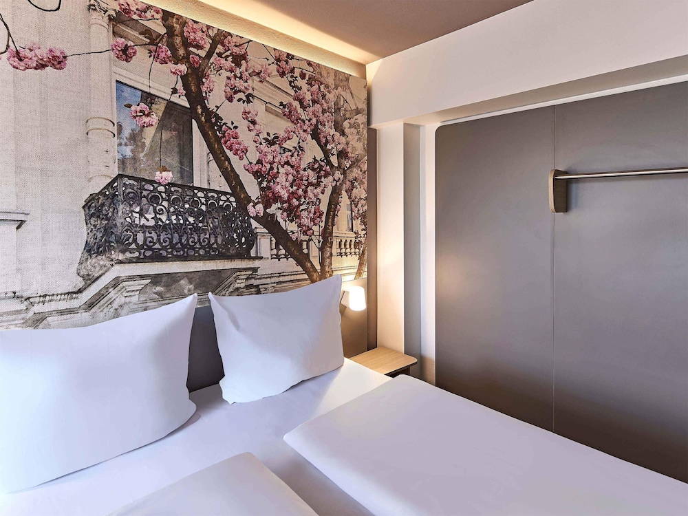 B&B HOTEL Bonn-City 4