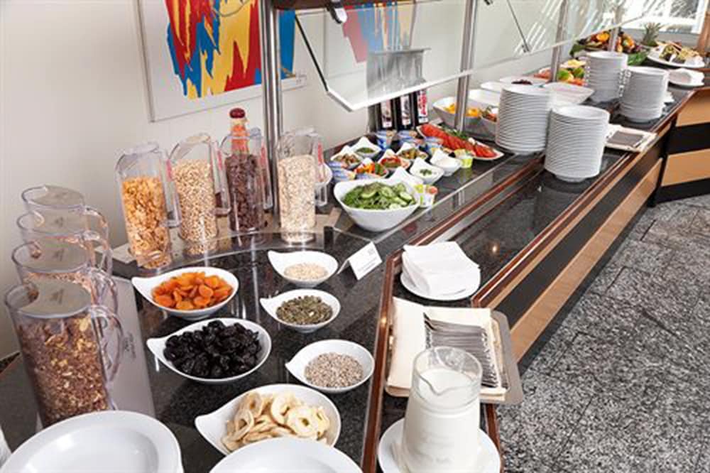 Mercure Berlin Tempelhof Airport 18