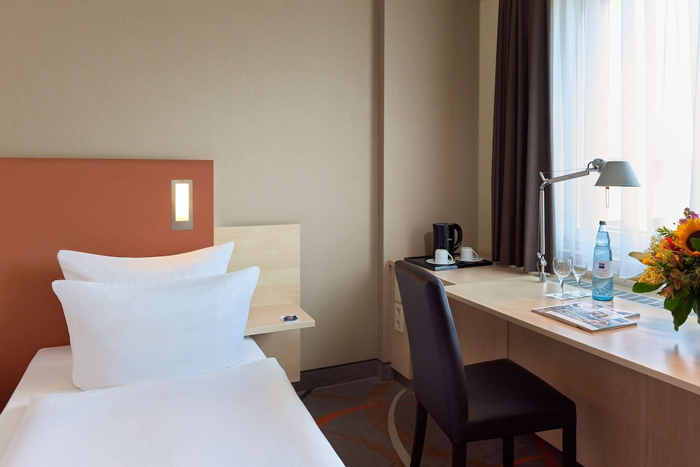 Hotel Essential by Dorint Berlin-Adlershof 12