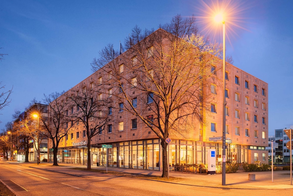 Hotel Essential by Dorint Berlin-Adlershof 1