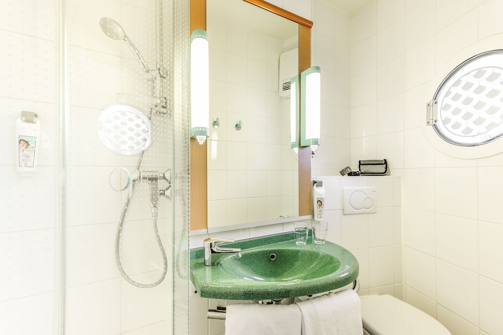 ibis Duesseldorf Hauptbahnhof 11