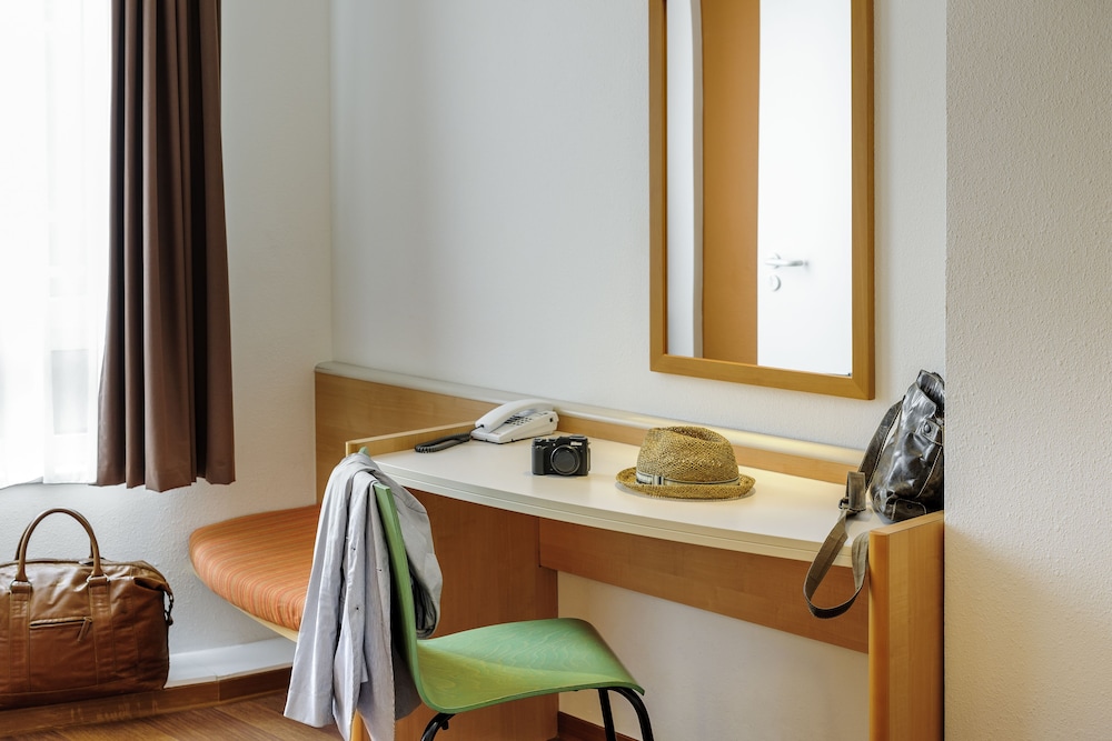 ibis Duesseldorf Hauptbahnhof 4