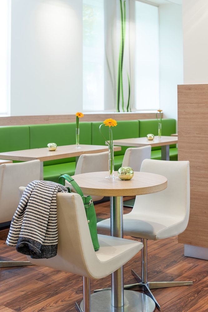 ibis Duesseldorf Hauptbahnhof 19