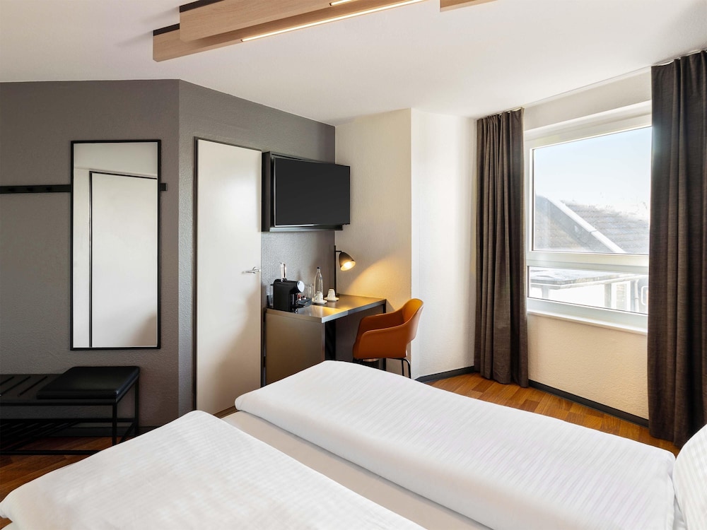 B&B HOTEL Düsseldorf-Hbf 13