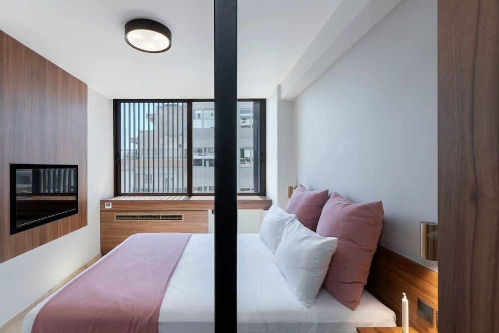 Filopappou Hill Suites by Athens Stay 9