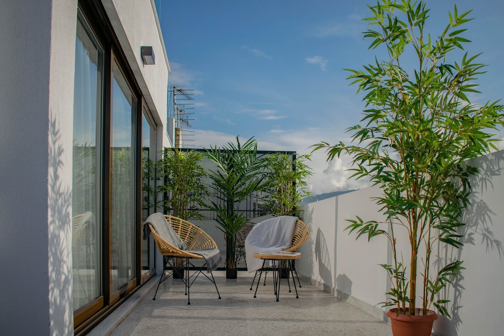 Filopappou Hill Suites by Athens Stay 11