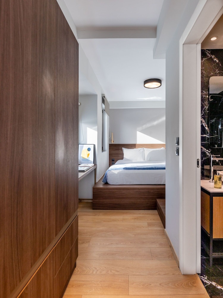 Filopappou Hill Suites by Athens Stay 6