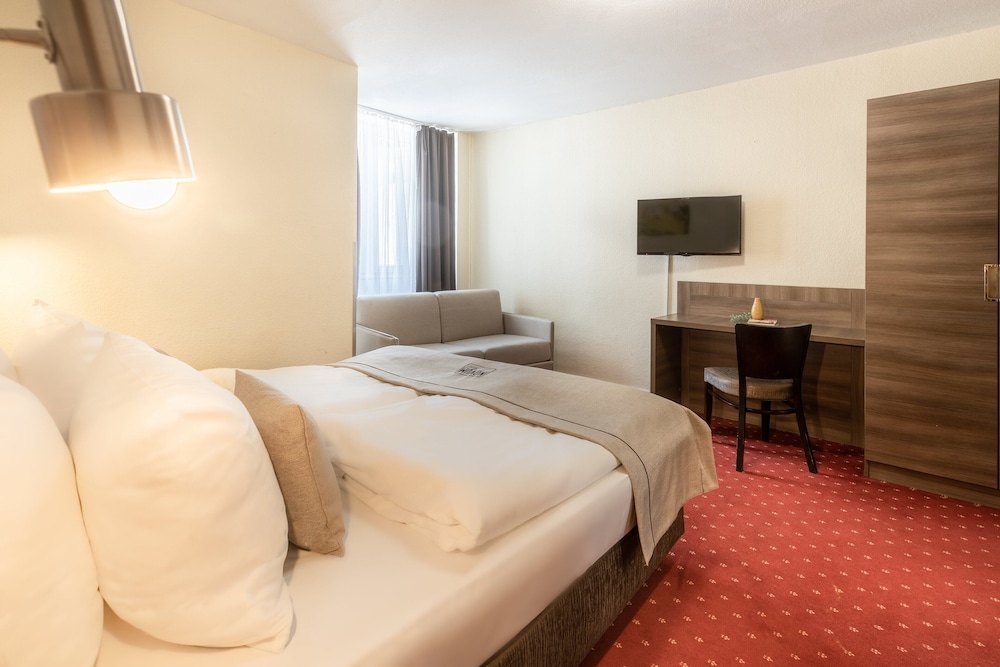 NOVUM Hotel Leonet 8