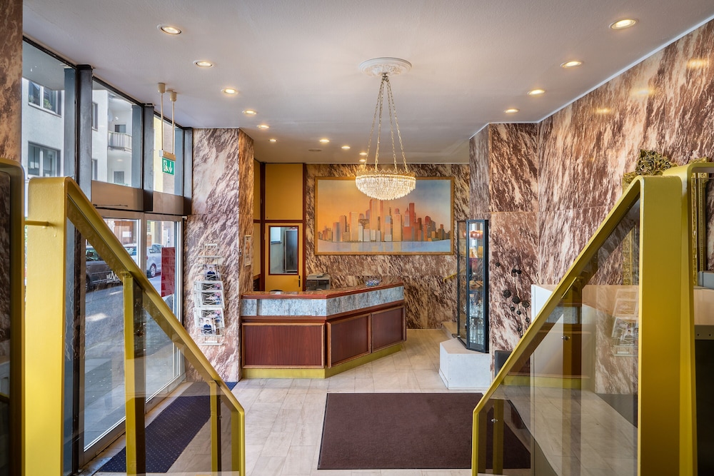 NOVUM Hotel Leonet 4