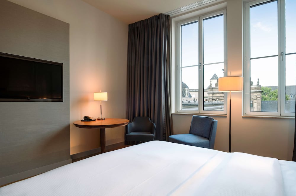 Hilton Cologne 10