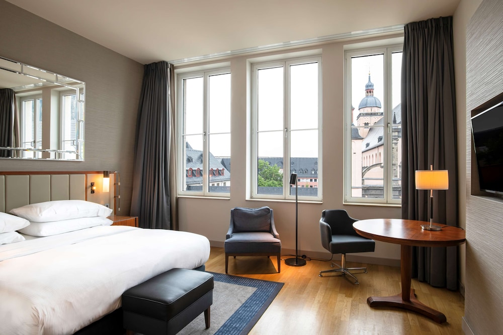 Hilton Cologne 6