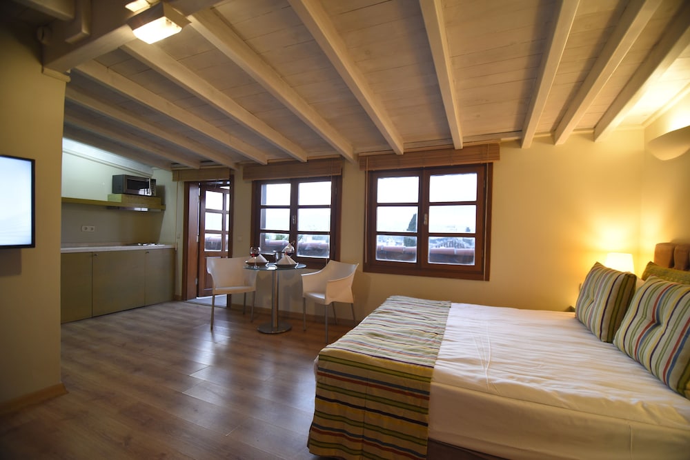 Gazetta Suites by Alp Pasa 5