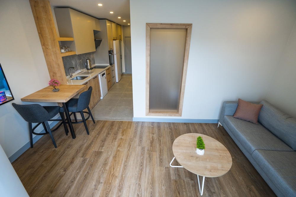 Marine Homes Lara 15