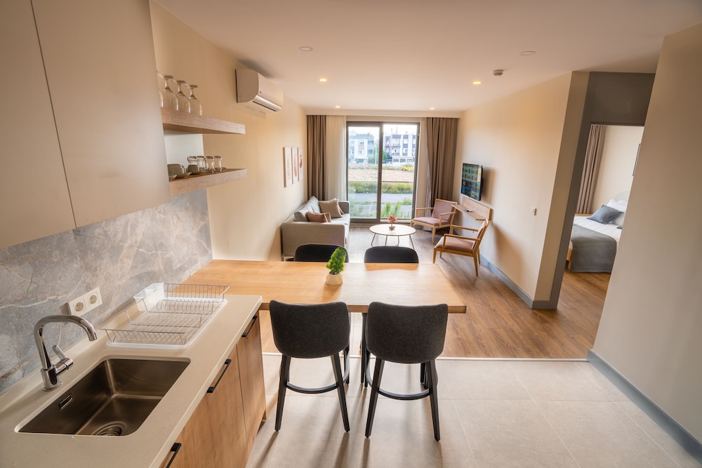 Marine Homes Lara 23