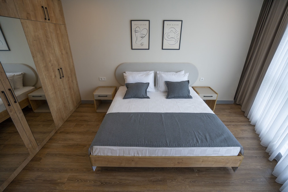 Marine Homes Lara 10
