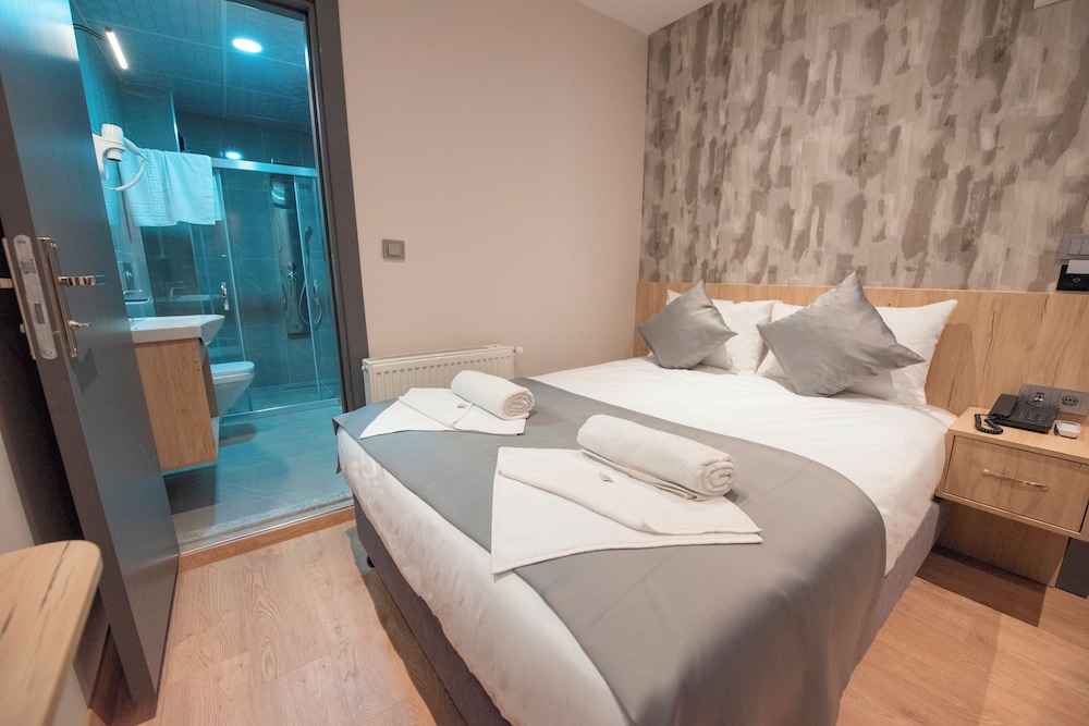 Mahya Hotel 5