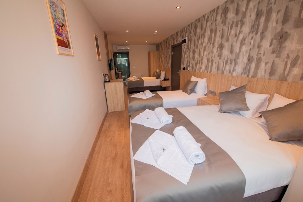 Mahya Hotel 18