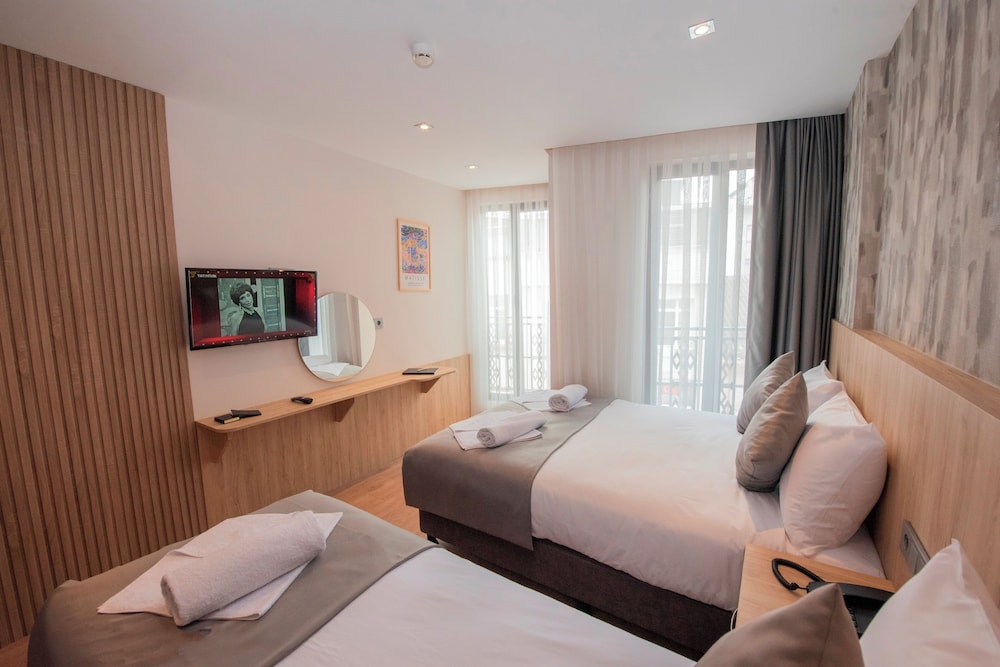 Mahya Hotel 7