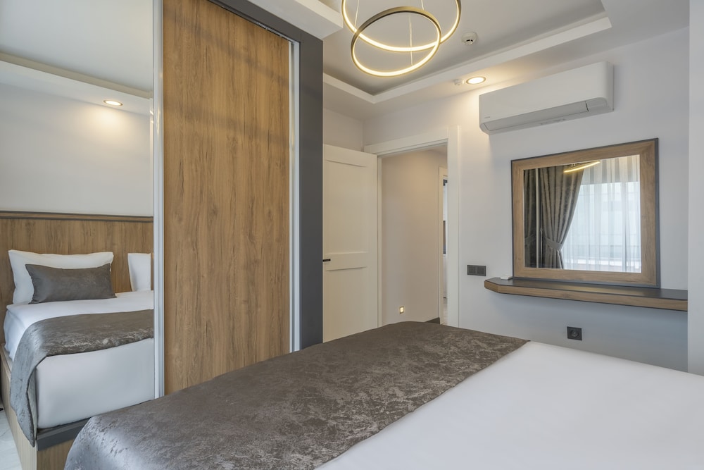 Quality Gold Suite Hotel 18