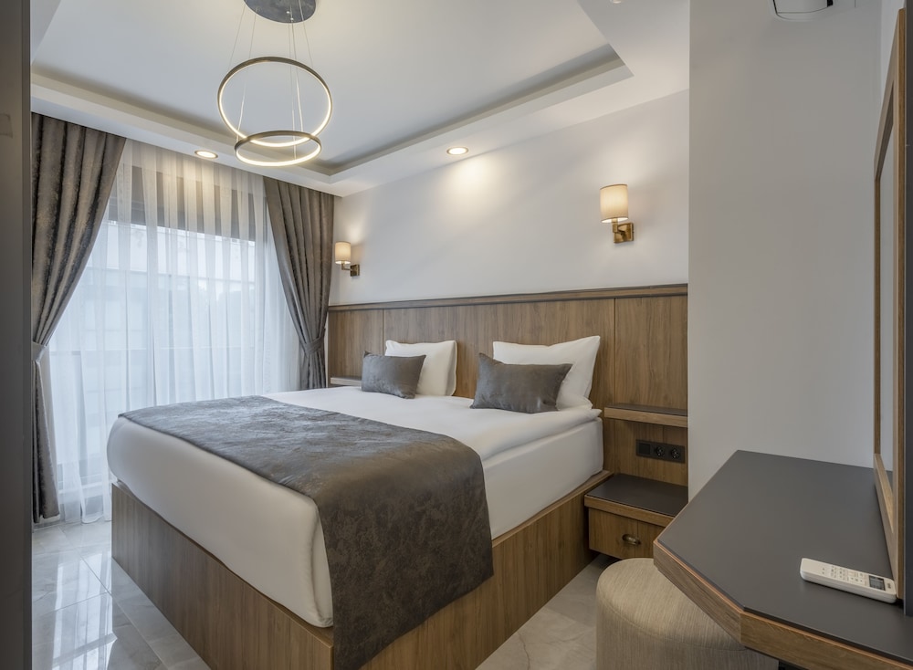 Quality Gold Suite Hotel 24