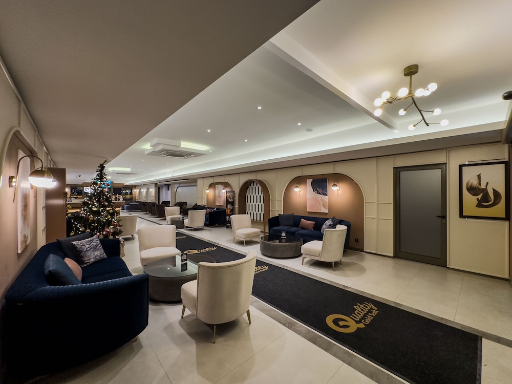 Quality Gold Suite Hotel 6
