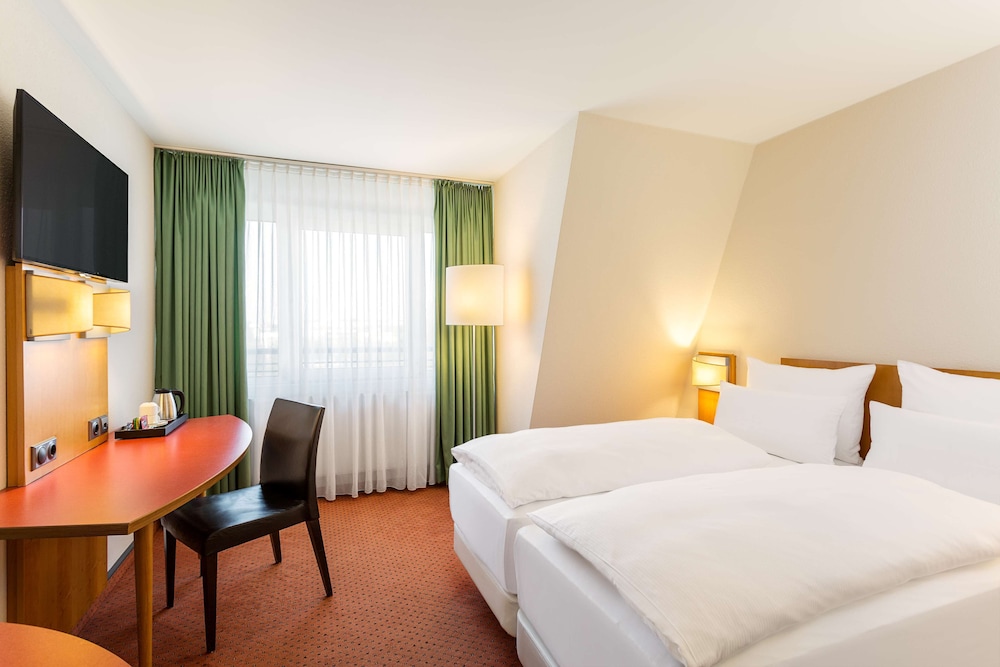 iStay by NH Berlin City Ost Hotel 1