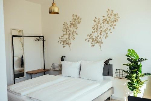 The Rix Studios & Suites 24