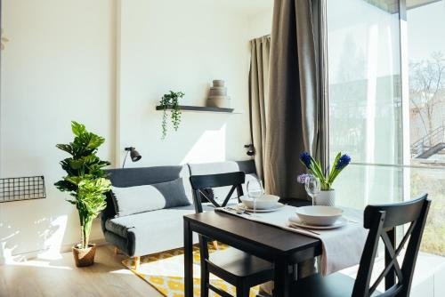 The Rix Studios & Suites 11