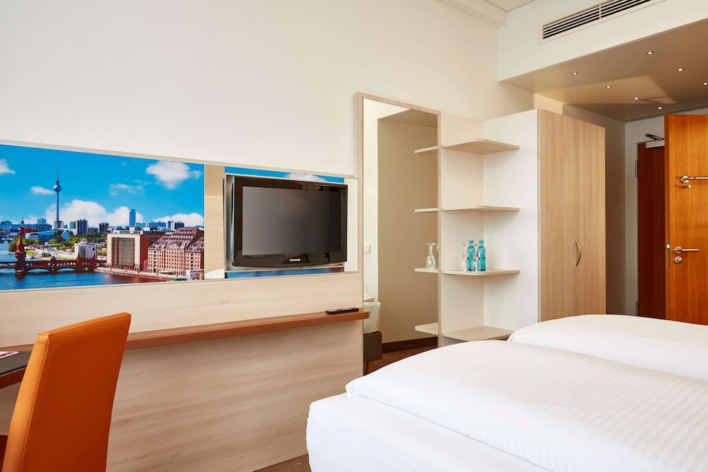 B&B HOTEL Berlin-Chausseestrasse 21