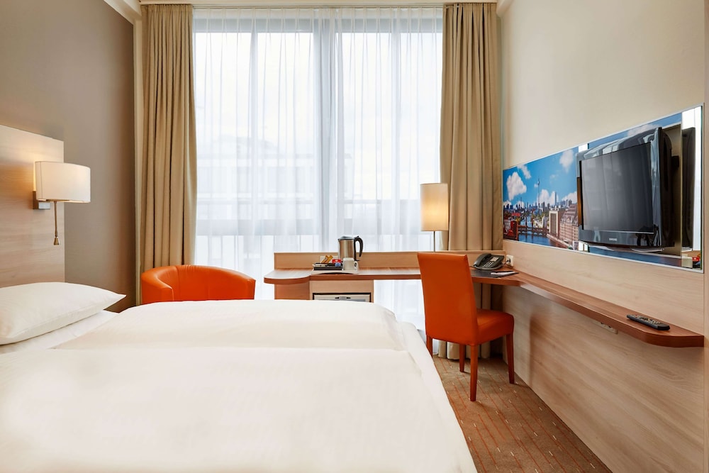 B&B HOTEL Berlin-Chausseestrasse 17
