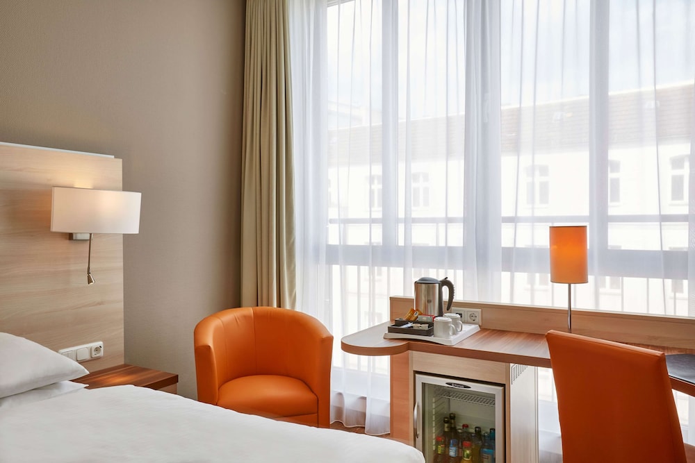 B&B HOTEL Berlin-Chausseestrasse 16