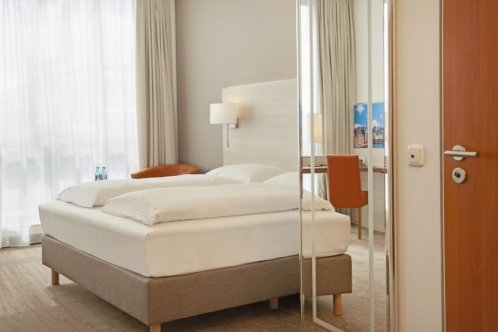 B&B HOTEL Berlin-Chausseestrasse 3