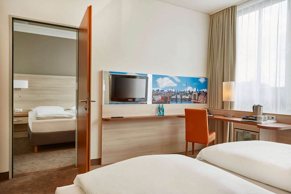 B&B HOTEL Berlin-Chausseestrasse 23