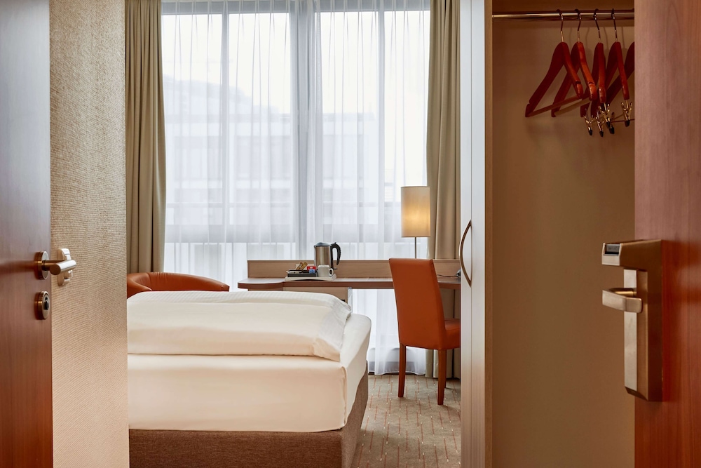 B&B HOTEL Berlin-Chausseestrasse 22