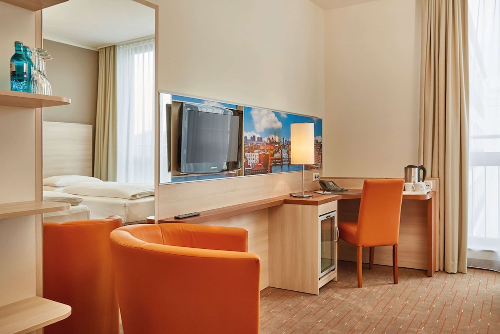 B&B HOTEL Berlin-Chausseestrasse 8