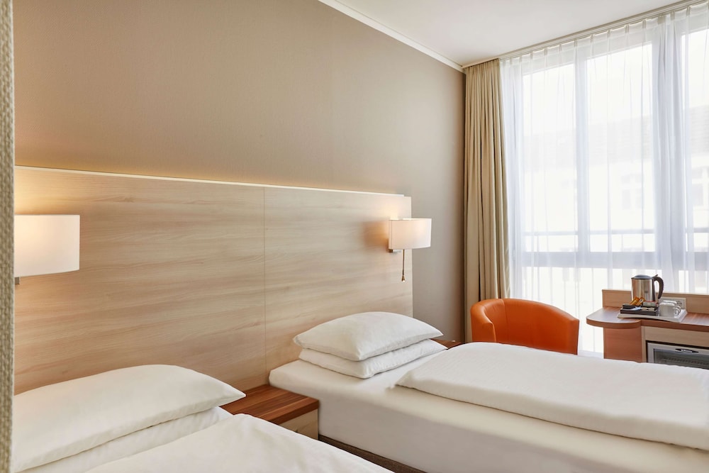 B&B HOTEL Berlin-Chausseestrasse 19