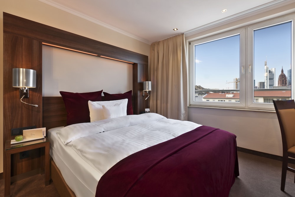 Flemings Hotel Frankfurt Main Riverside 8