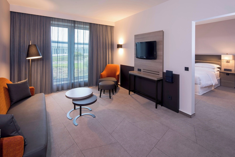 Sheraton Düsseldorf Airport Hotel 23