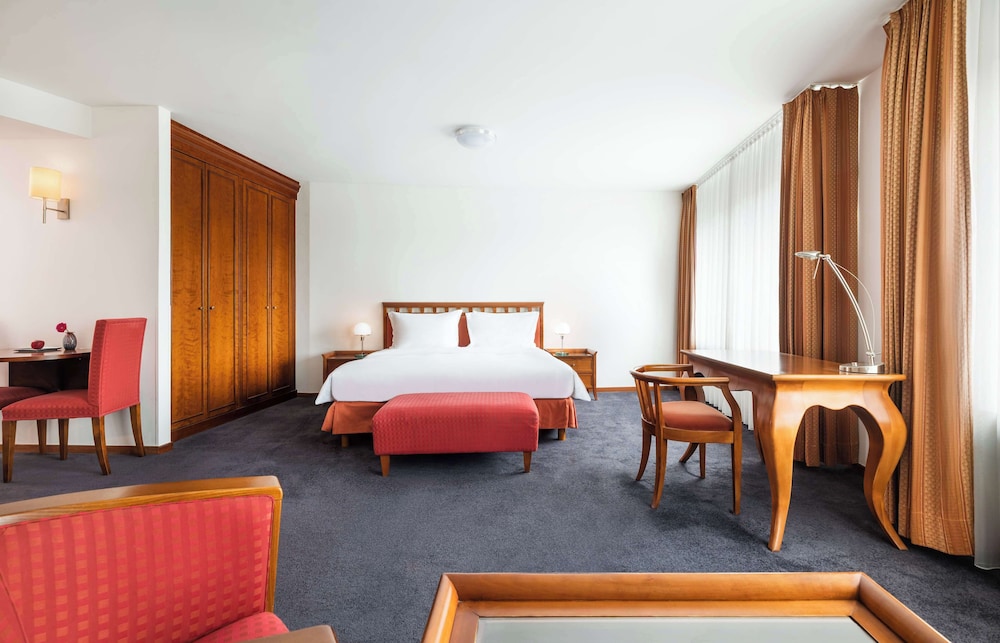 Lindner Hotel Frankfurt Main Plaza 9