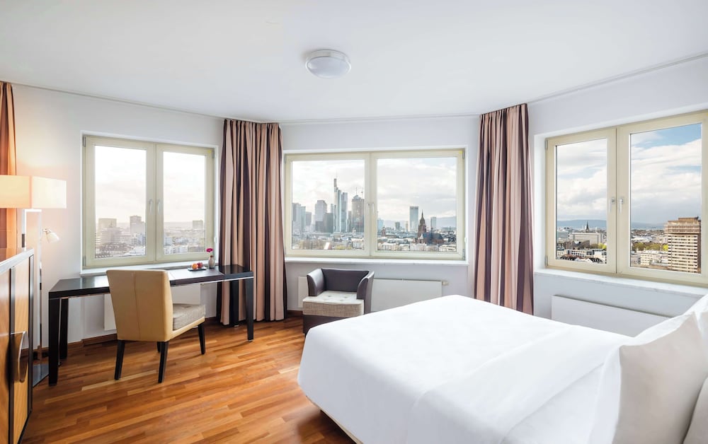 Lindner Hotel Frankfurt Main Plaza 12