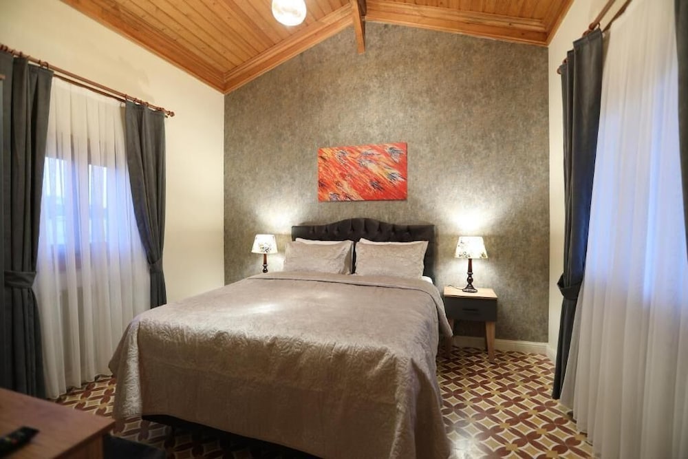 Tarihi Kumbaba Otel 11