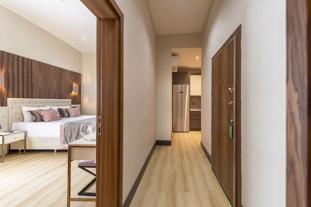 Sealife Royal Suites 4