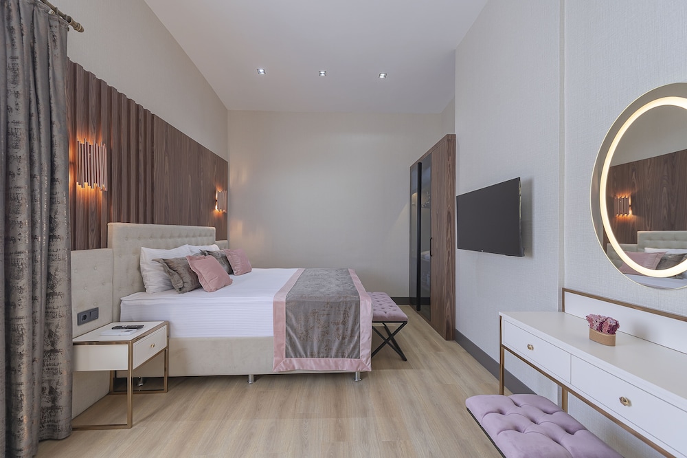 Sealife Royal Suites 5